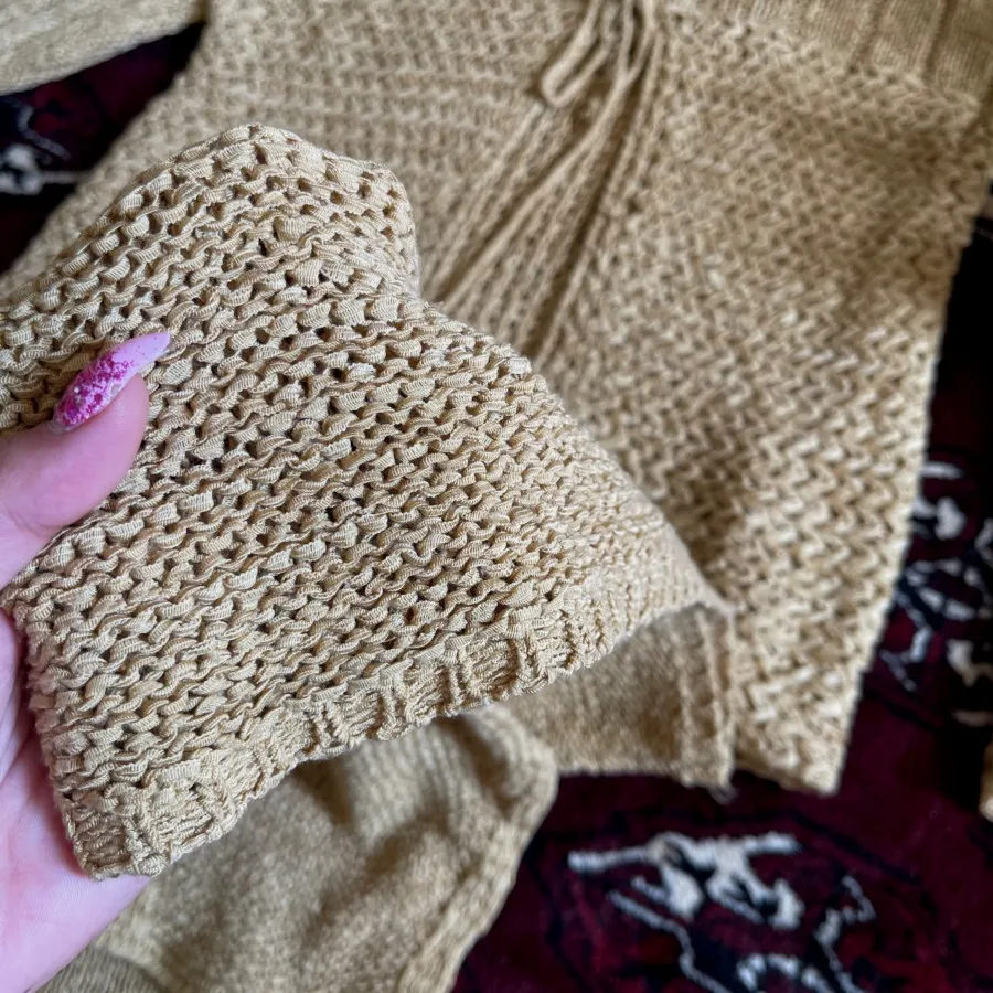 رویه و تاپ نخودی