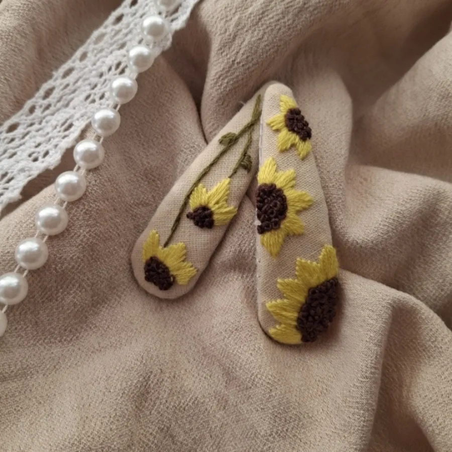 سنجاق تق تقی گلدوزی