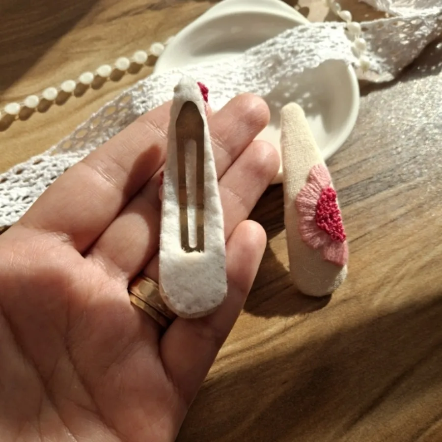 سنجاق تق تقی گلدوزی