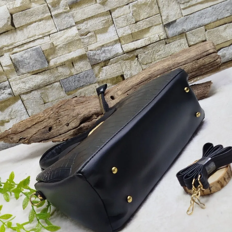 کیف زنانه