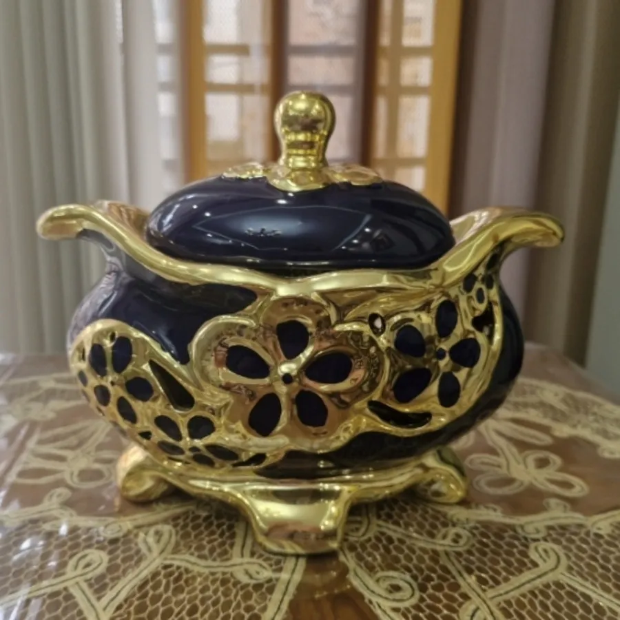 شکلات خوری