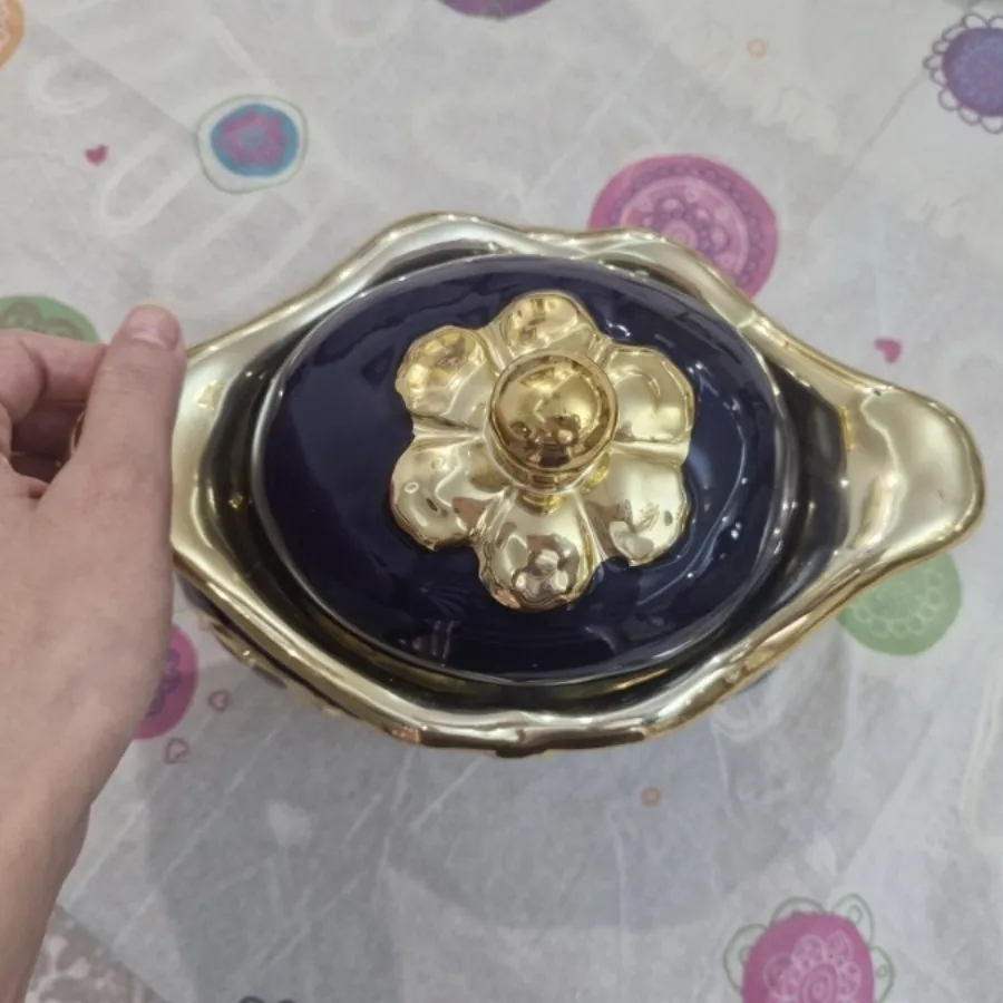 شکلات خوری