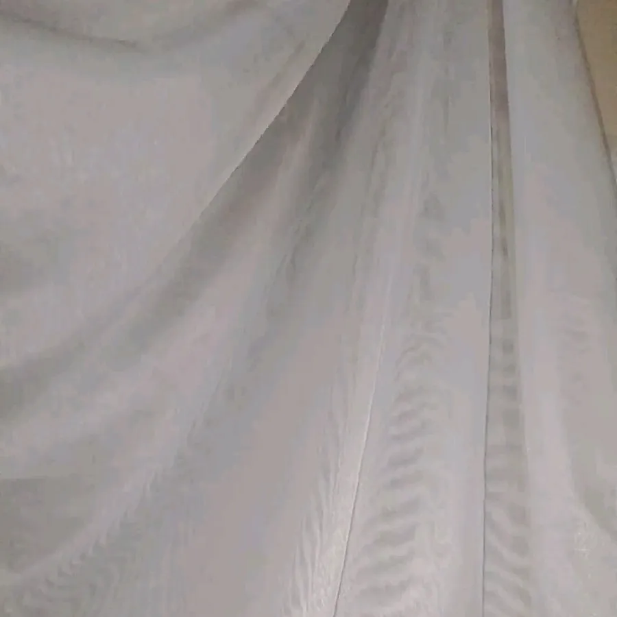 زیر پرده