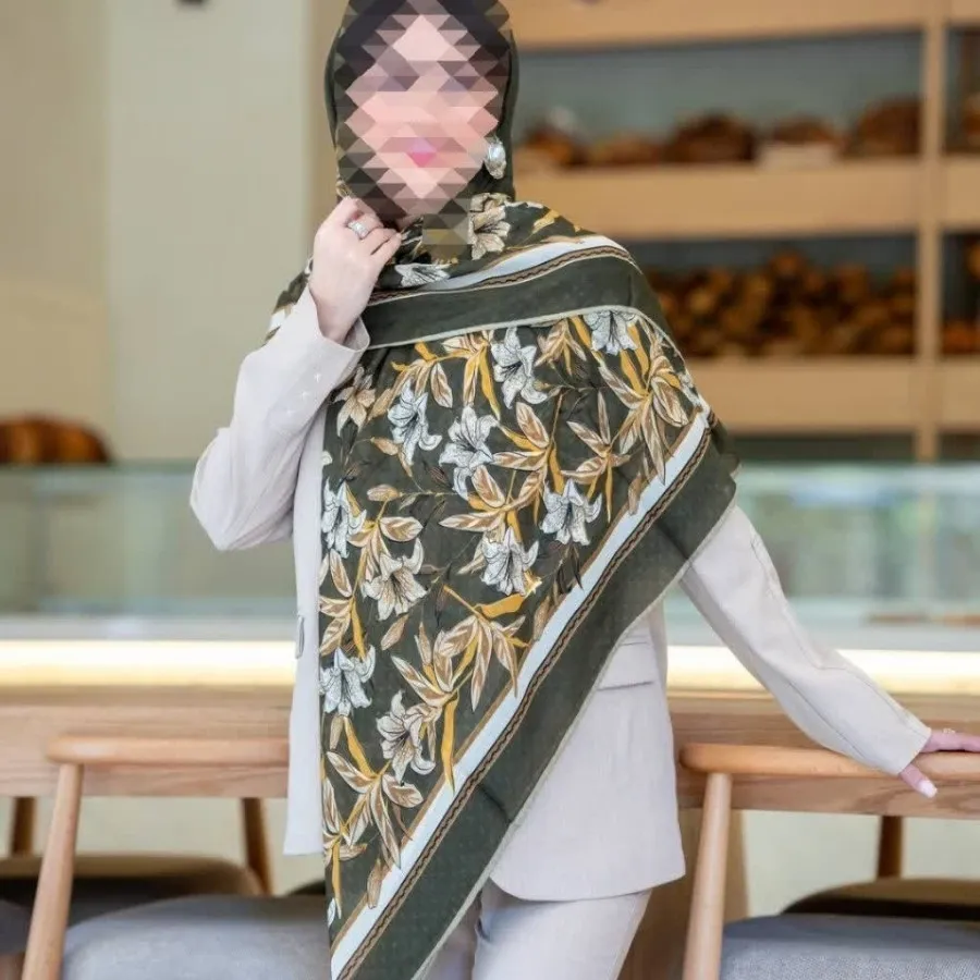 روسری نخی قواره دار