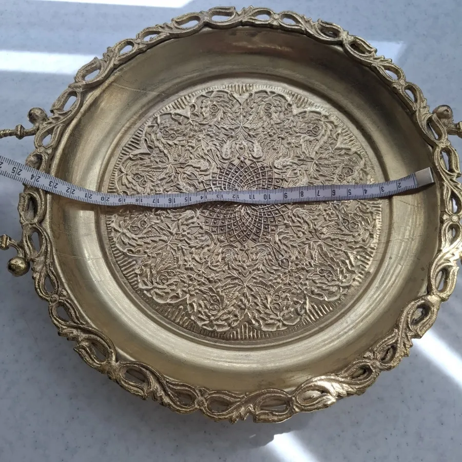 شیرینی خوری