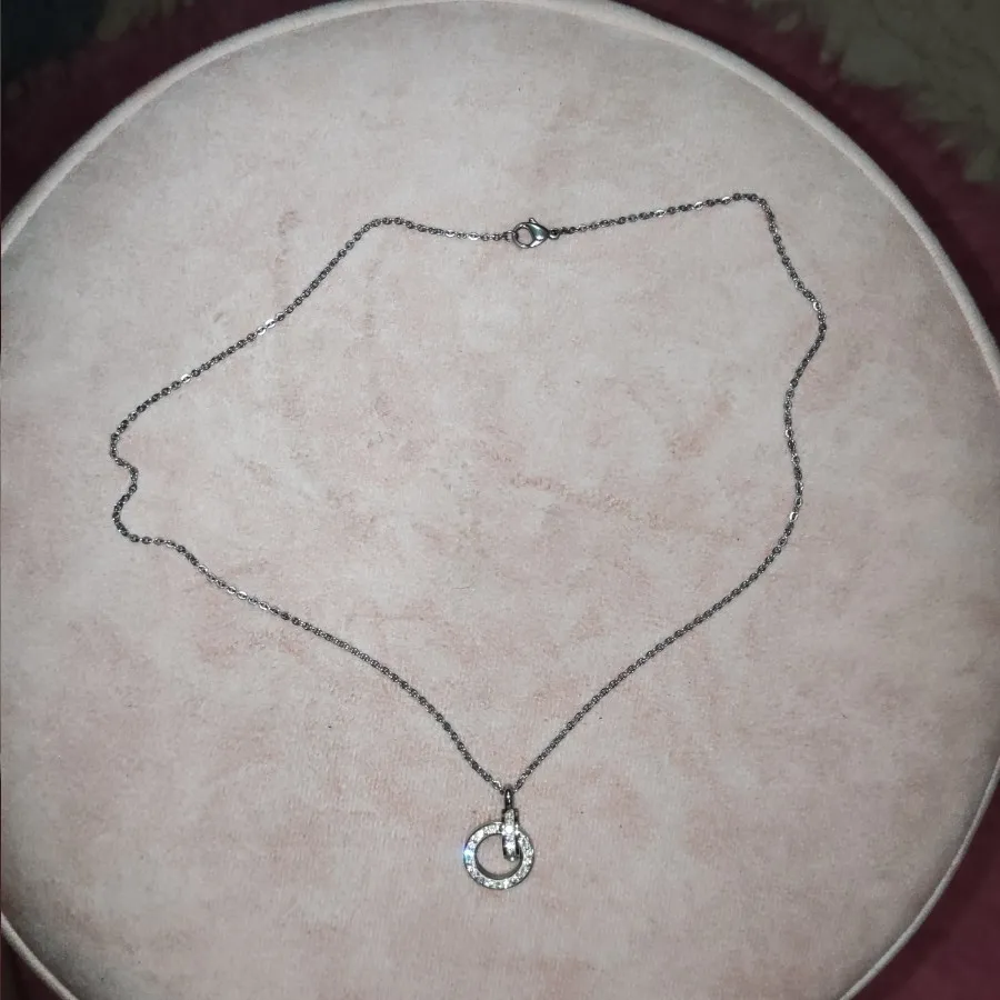 گردنبند نگینی