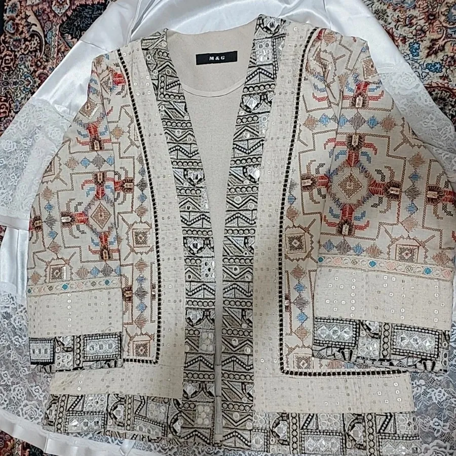 مانتو مجلسی
