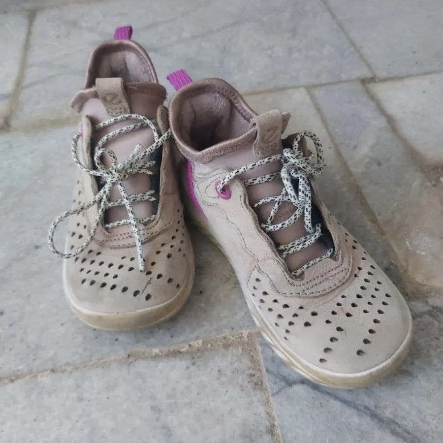 کفش اورجینال بچگونه