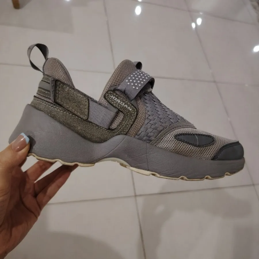 کفش جردن مدل LX ghost