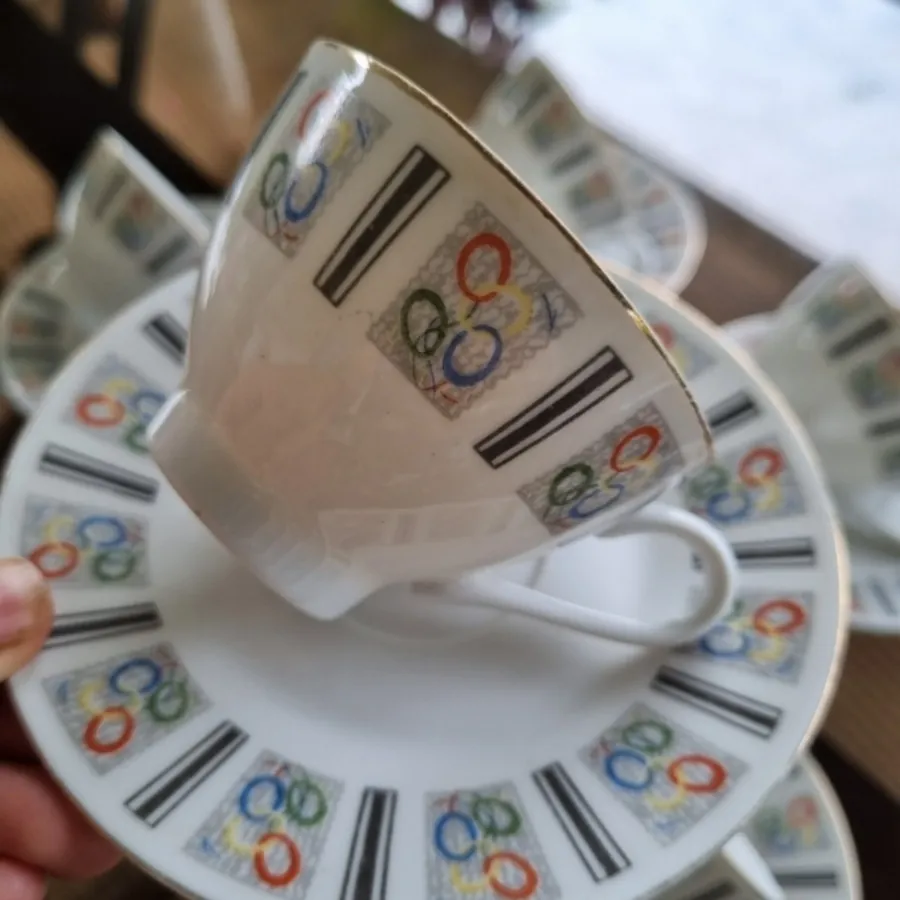 فنجون نعلبکی