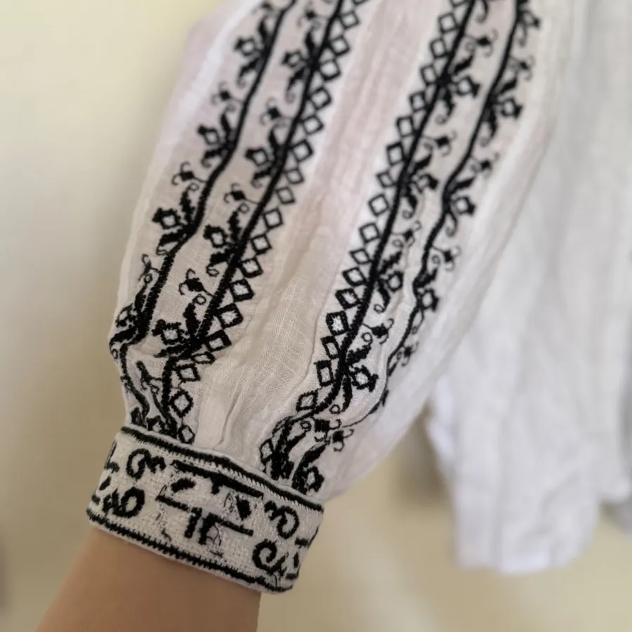 باوز گلدوزی خارجی