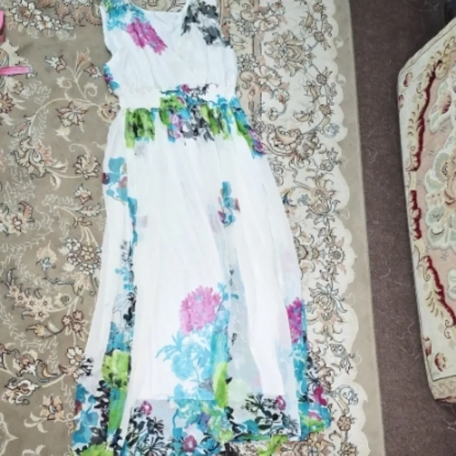 ساحلی زیبا