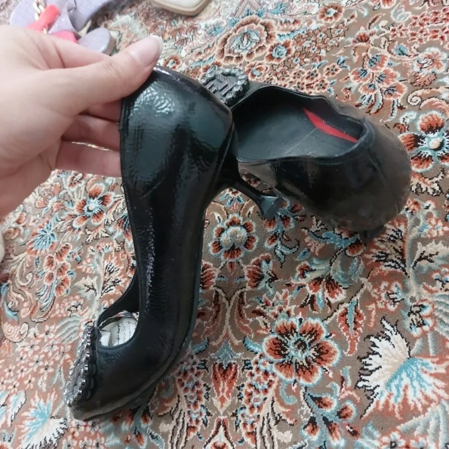کفش فندی