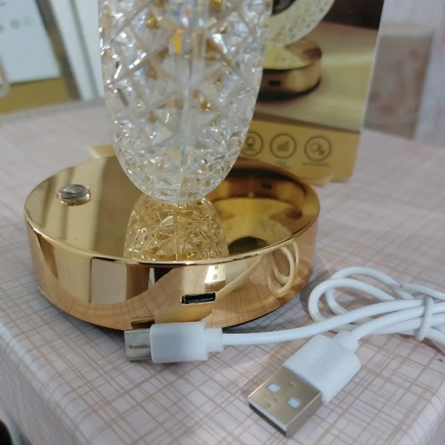 چراغ دکوری کریستالی طلایی