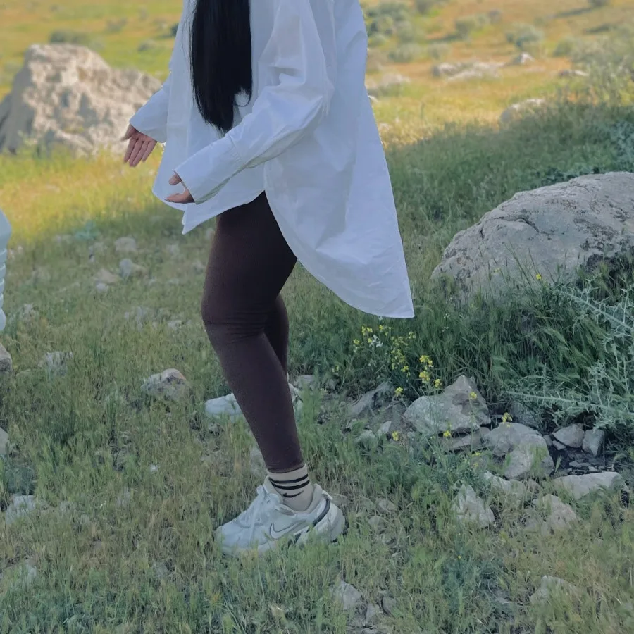 ساپورت قهوه ای