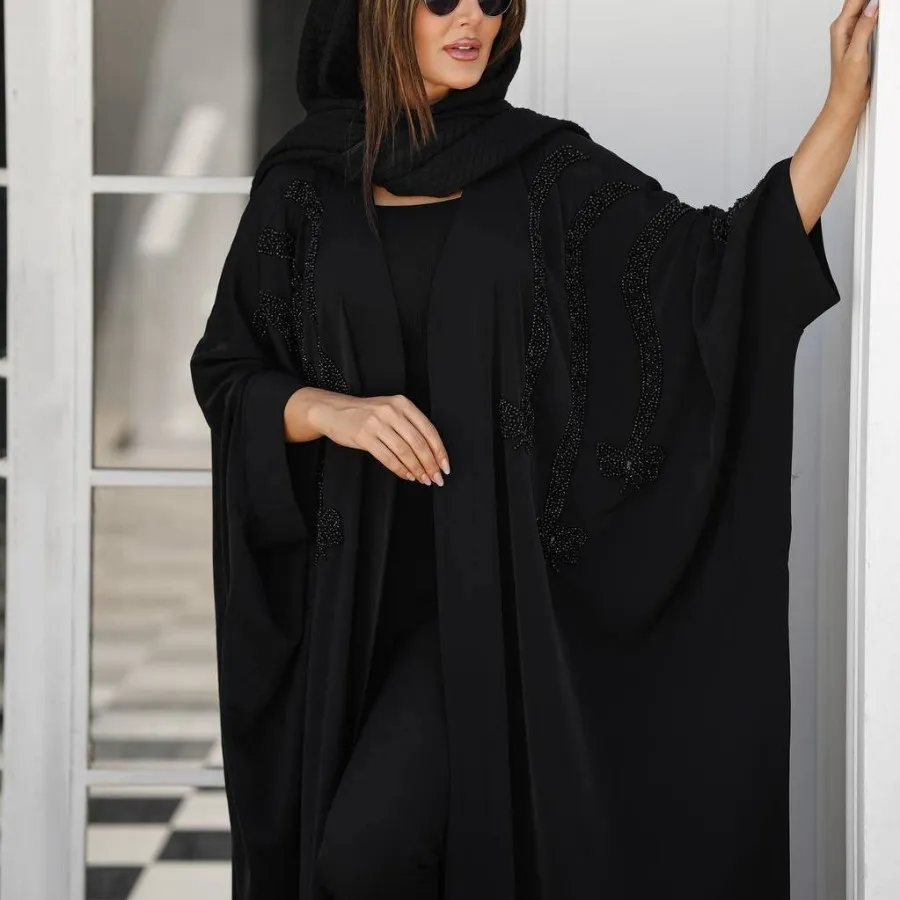 عبا مزونی