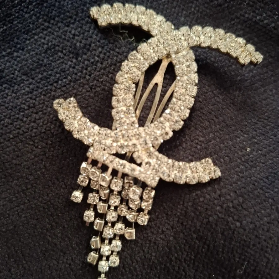 گیره مو پر نگین