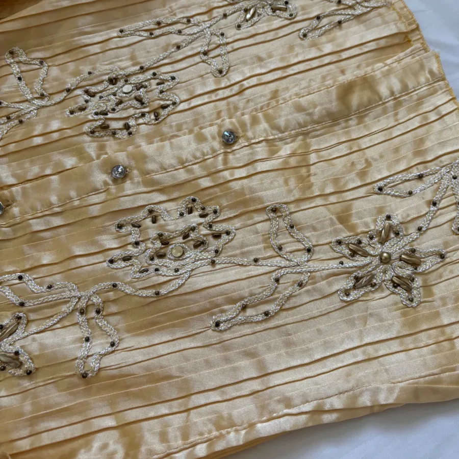 بلوز سنگدوزی