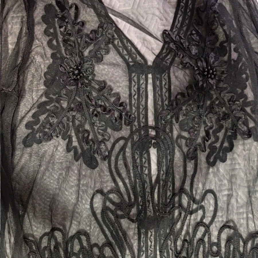 رویی گلدوزی