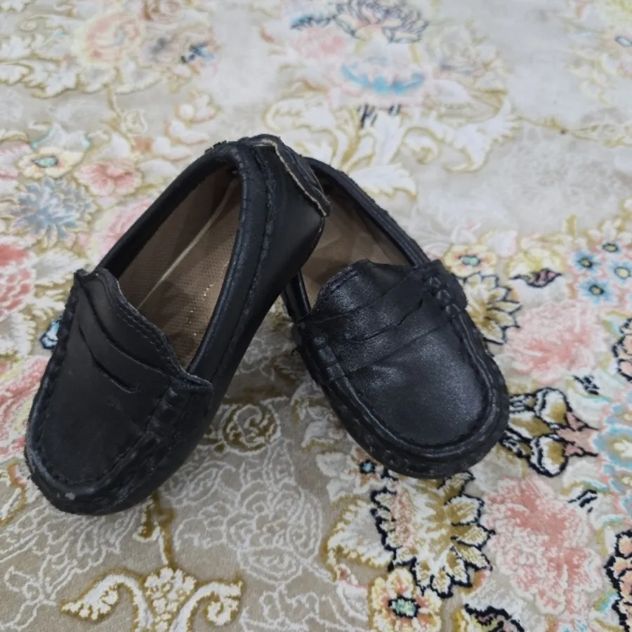 کفش بچگانه