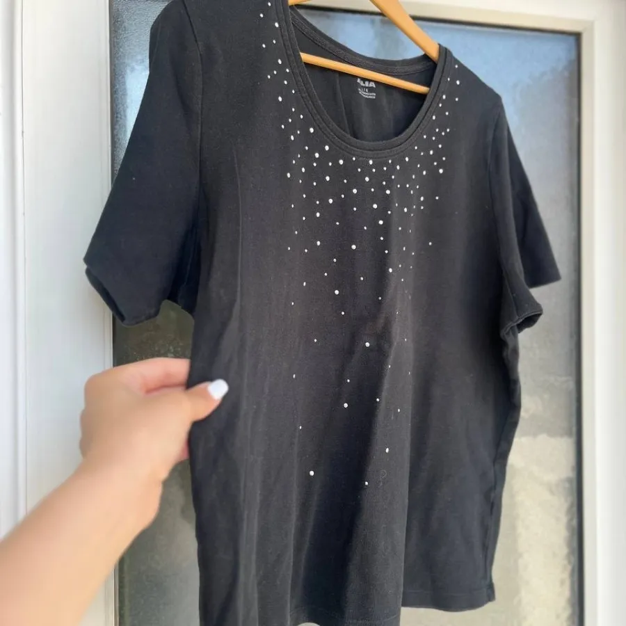 تیشرت hema