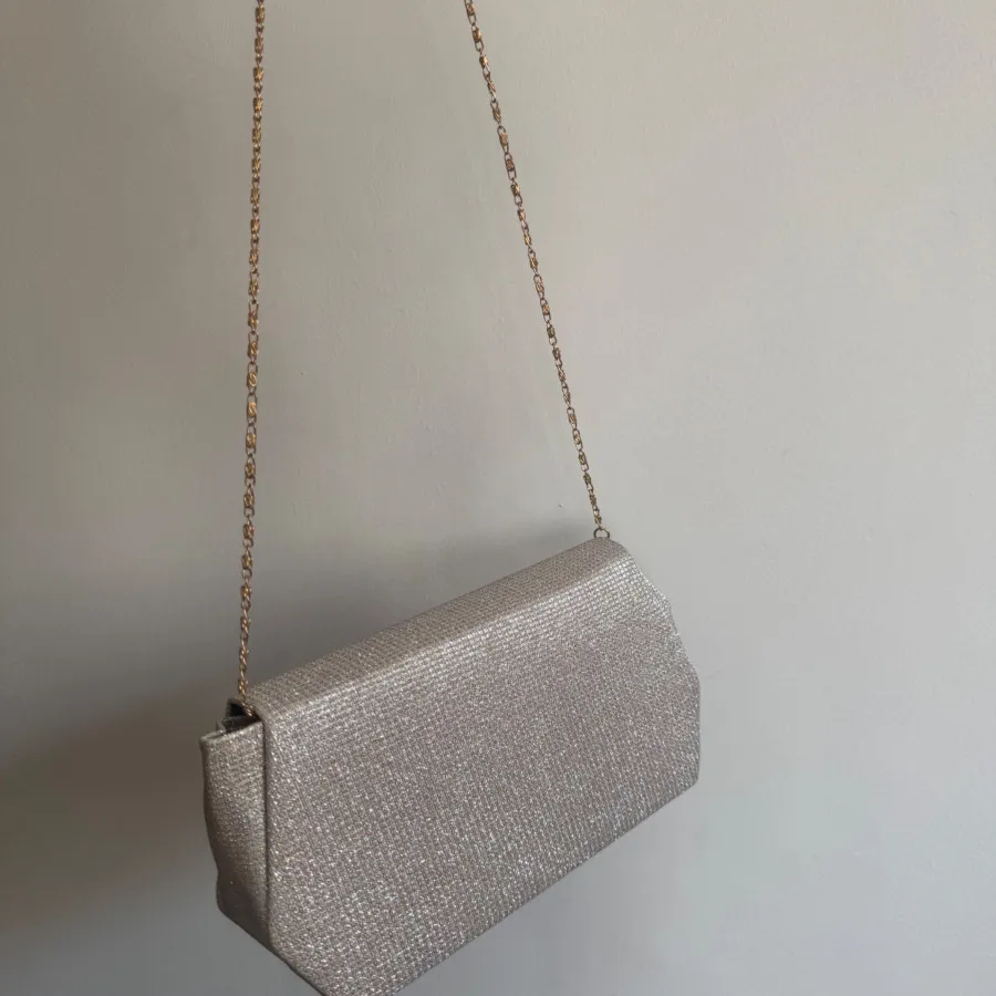 کیف کلانچ نقره ای شنی