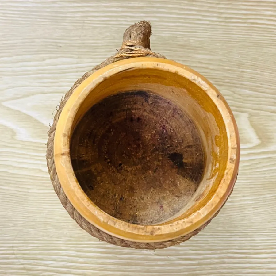لیوان چوبی
