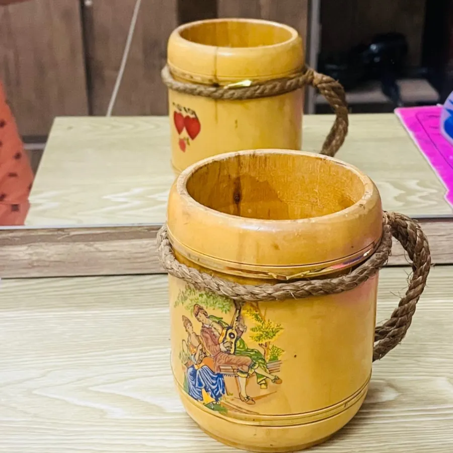 لیوان چوبی
