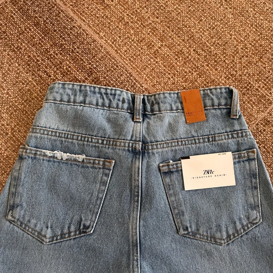 شلوار جین برندZARA