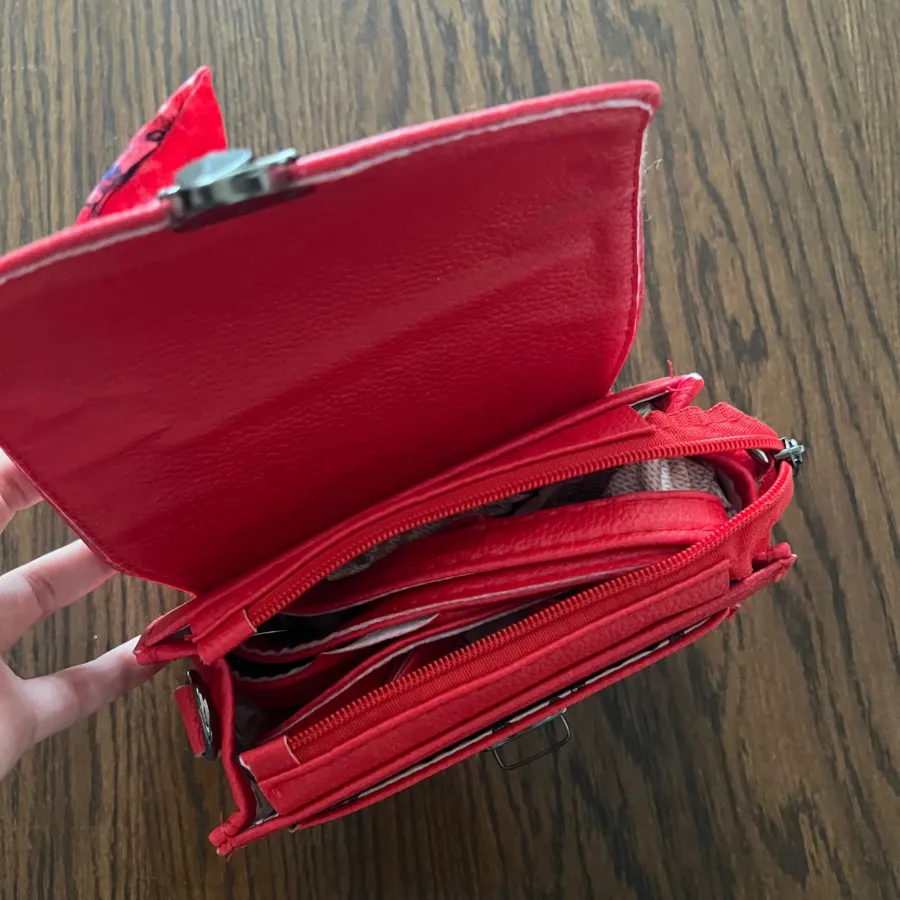 کیف قرمز کوچک