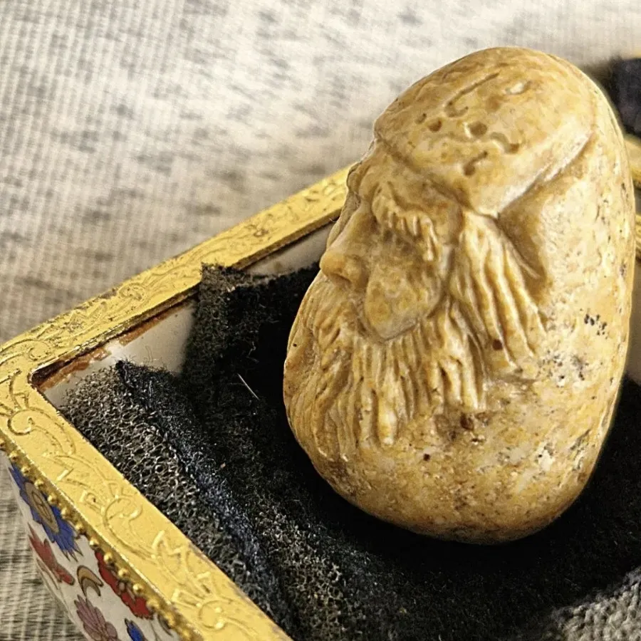 رخ درویش حکاکی سنگ