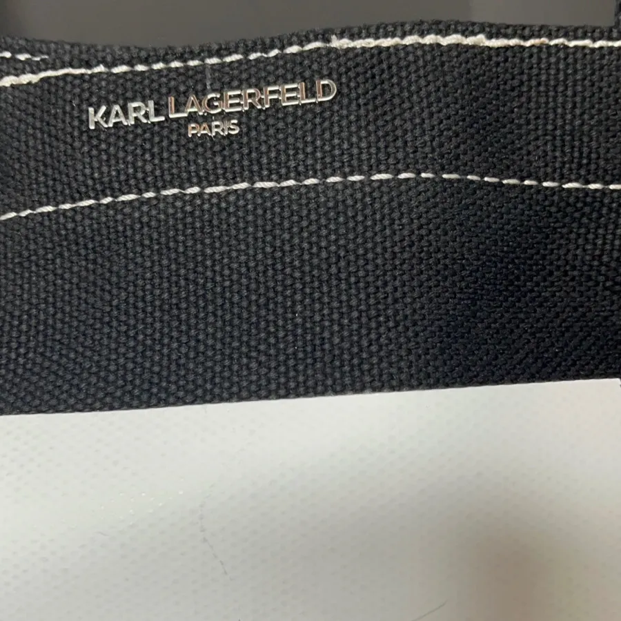 توت بگ Karl LAGERFELD