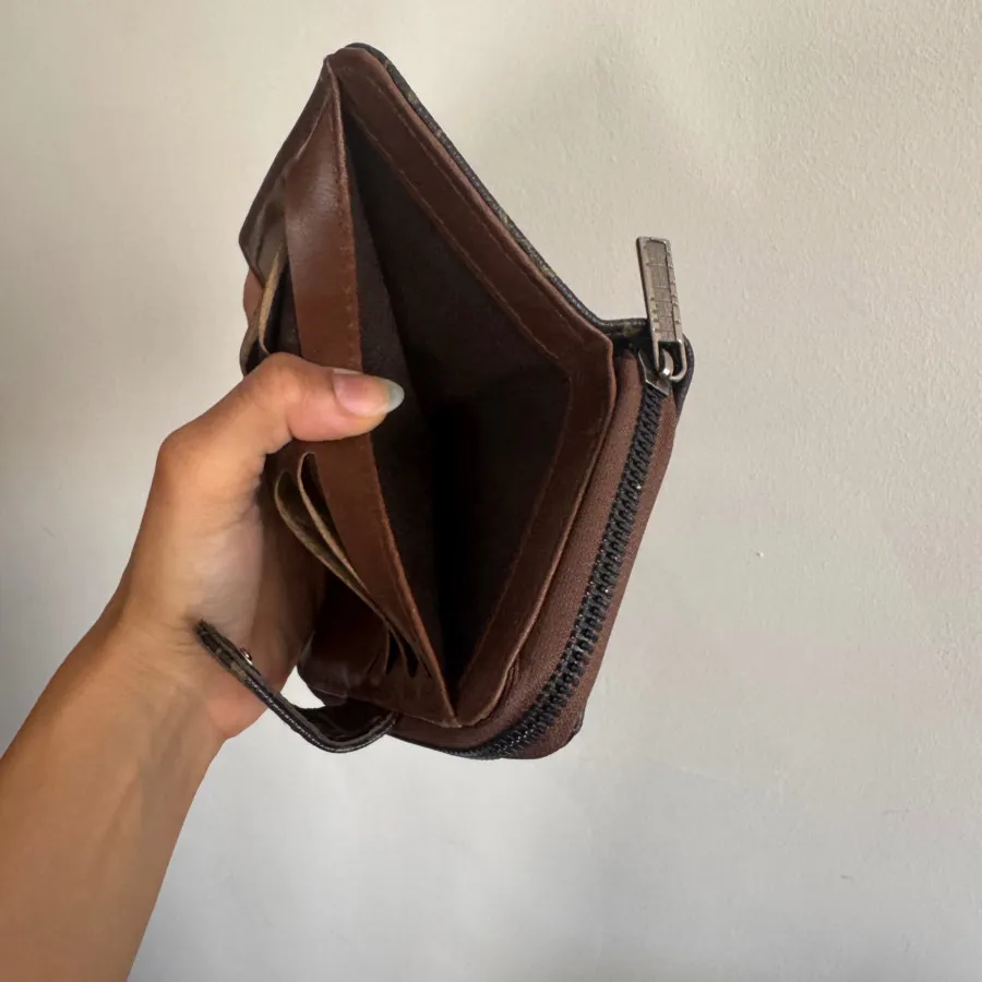 کیف پول lv