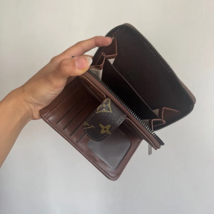 کیف پول lv