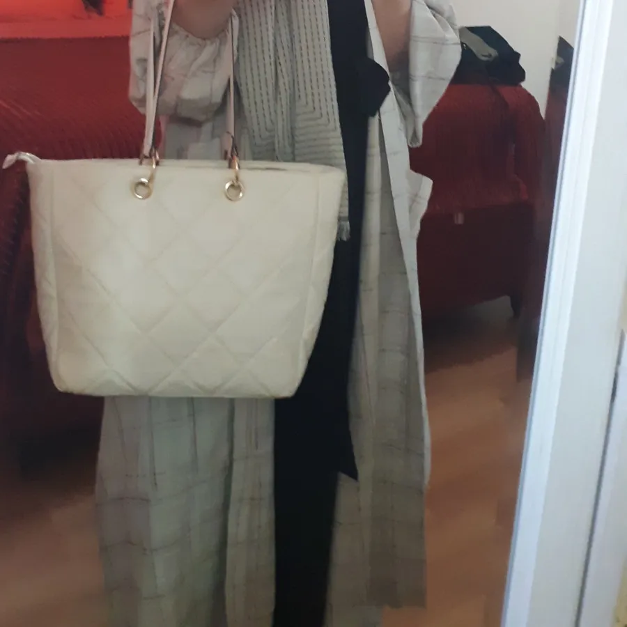 مانتو مزونی