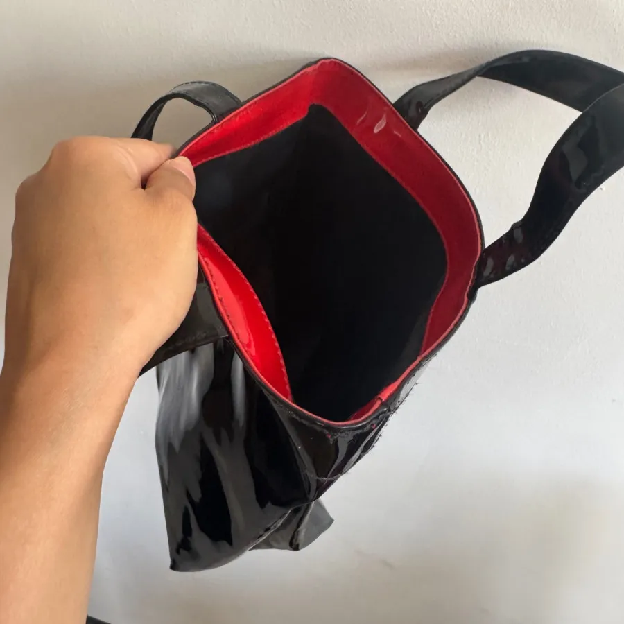 کیف ferrari مشکی قرمز