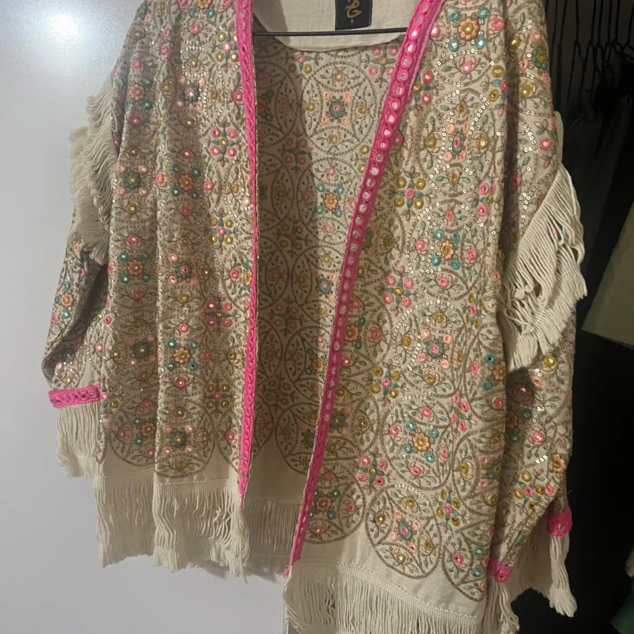 مانتو مزونی سوزن دوزی