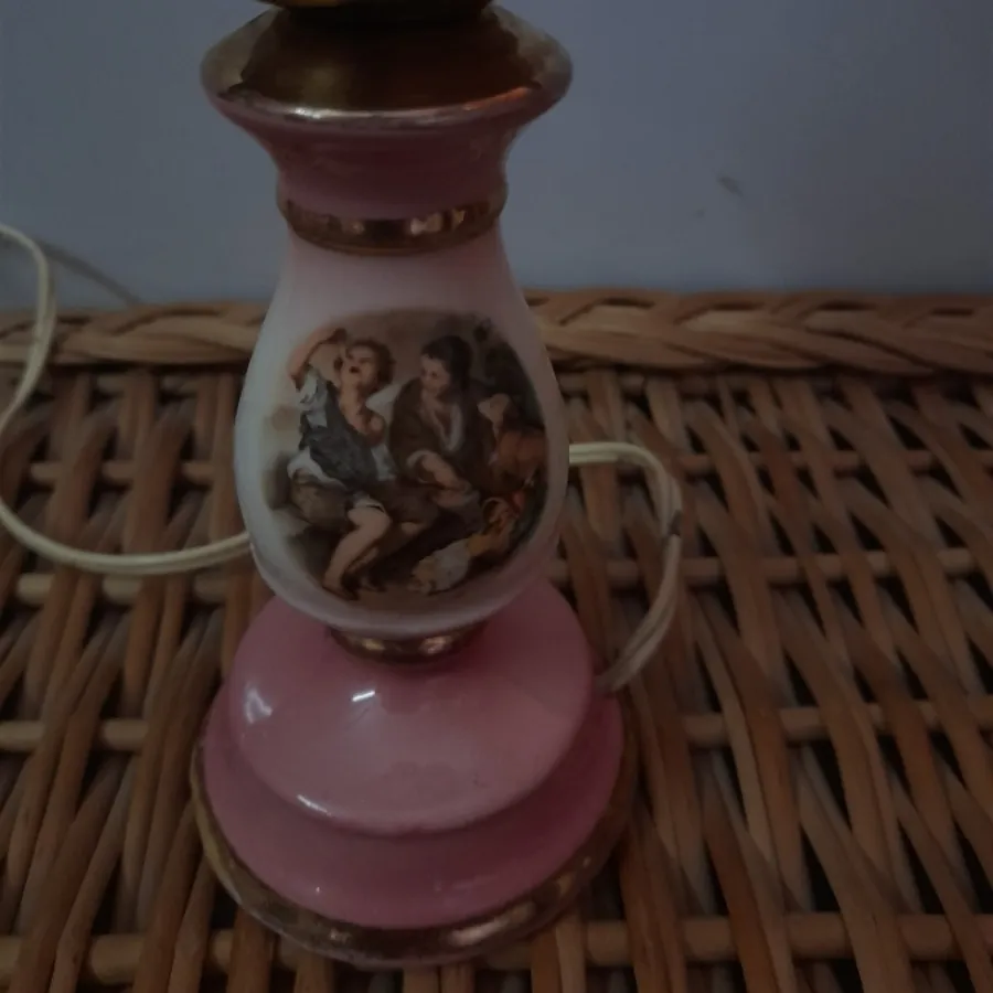 چراغ خواب قدیمی
