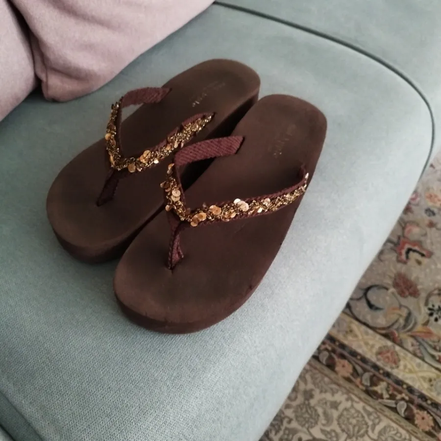 صندل زنانه طبی