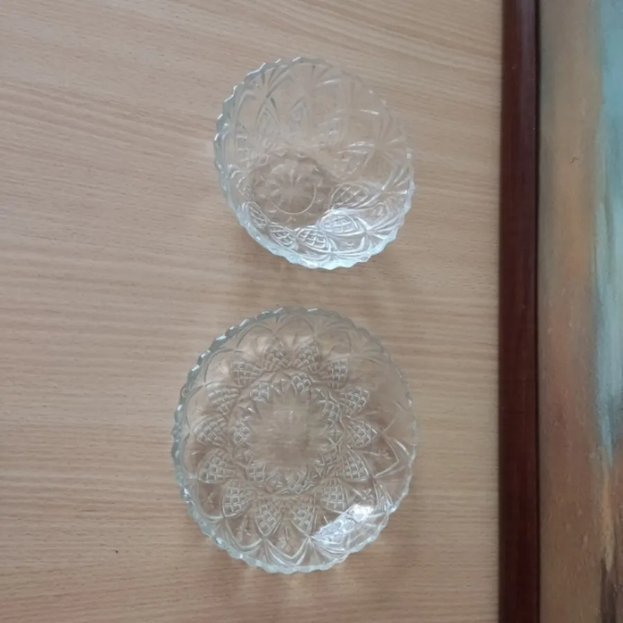 پیش دستی وپیاله