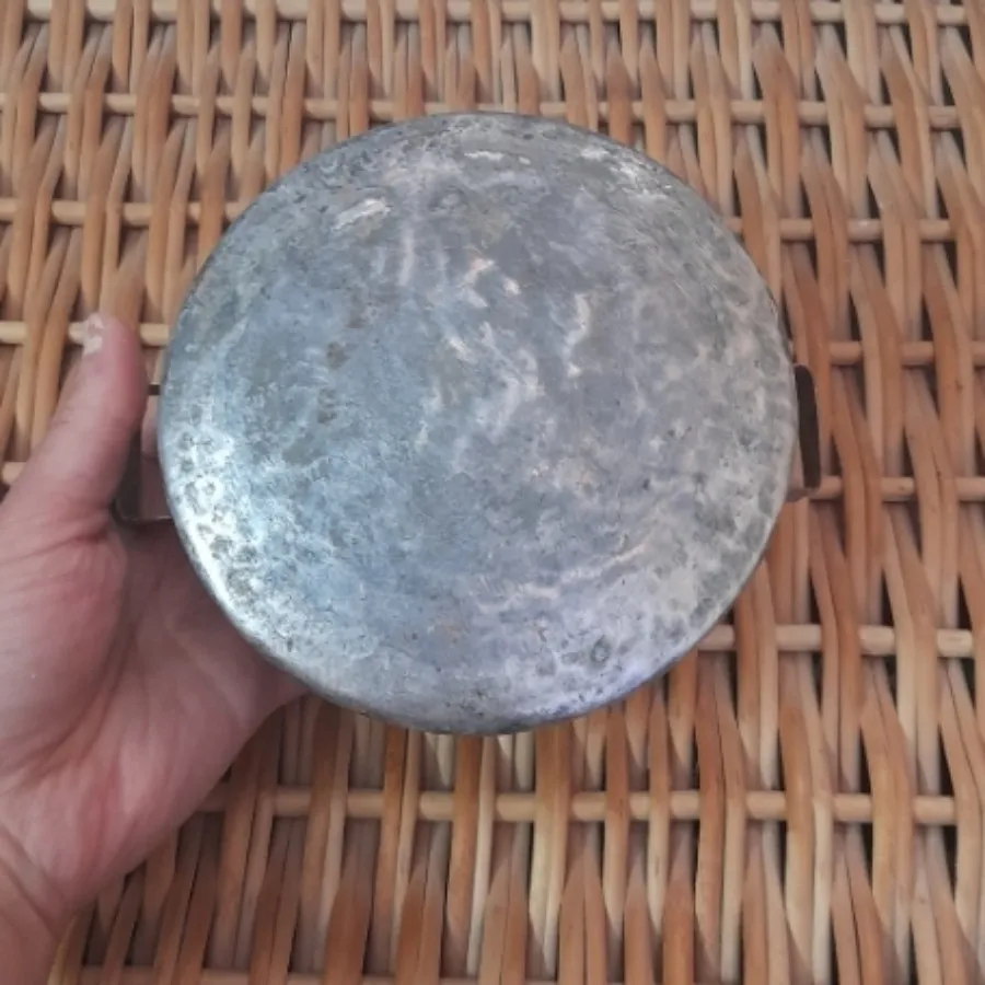 دیگ قدیمی‌ مسی