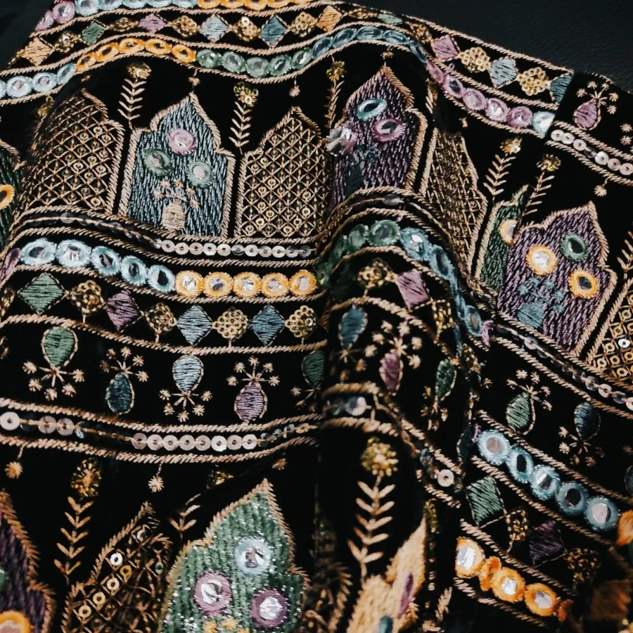 مانتو مزونی