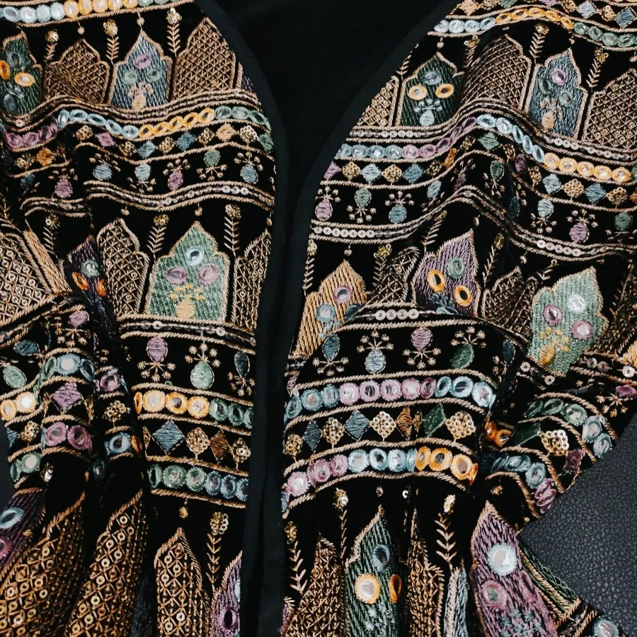 مانتو مزونی