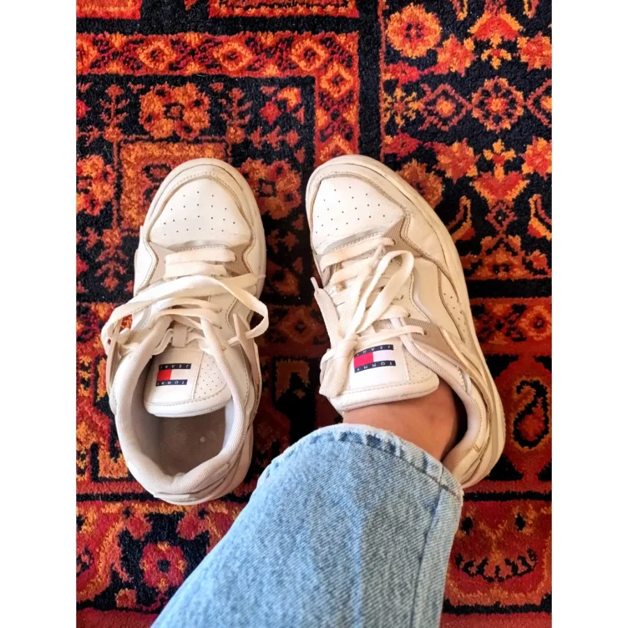 کفش ورزشی زنانه