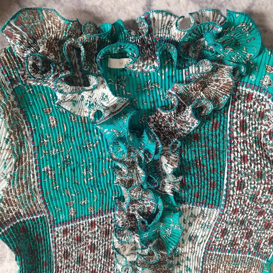 مانتو حریر پلیسه
