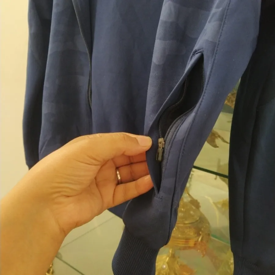سویشرت مارک ربوک