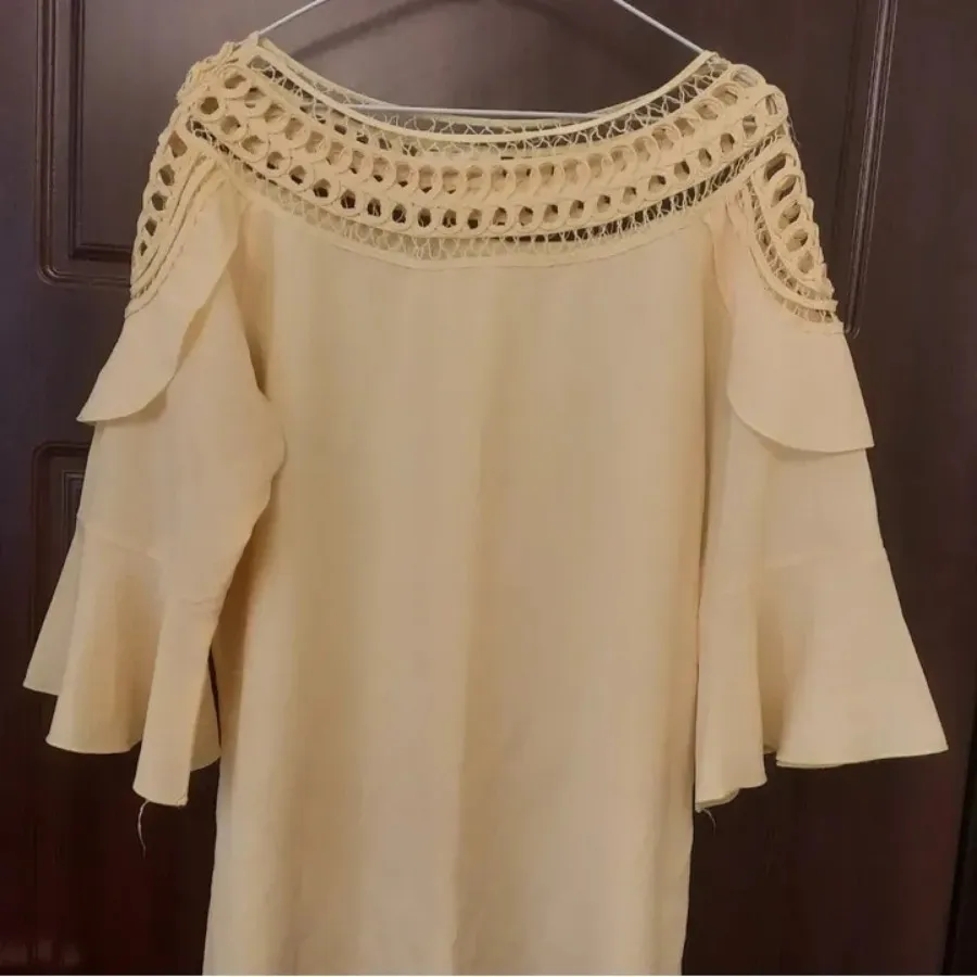 لباس وشومیز