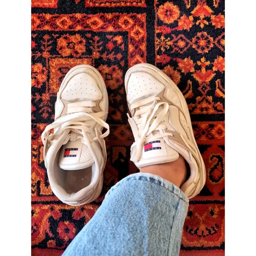 کفش ورزشی زنانه