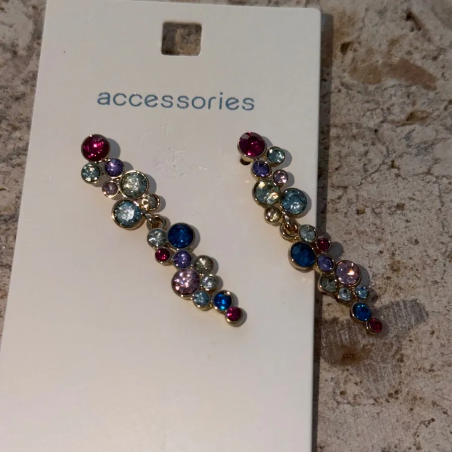 گوشواره فول نگین accessor