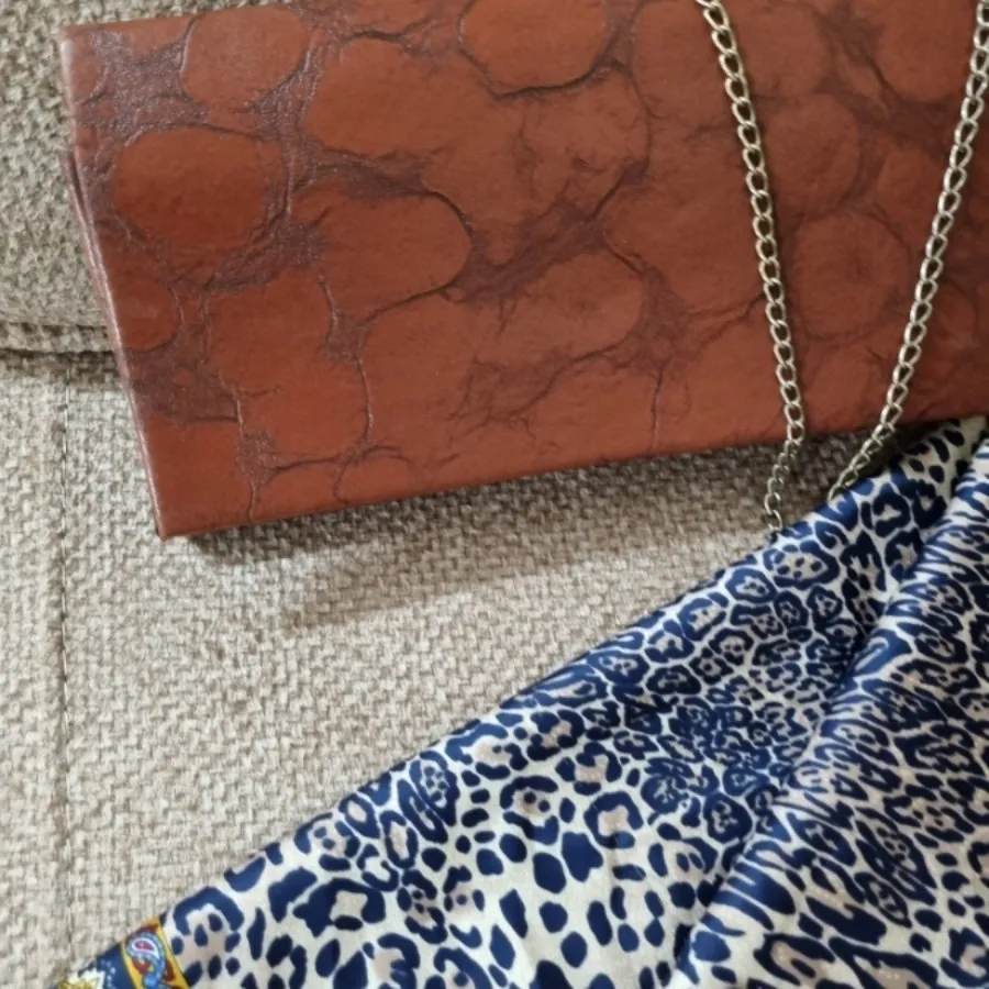 کیف و روسری